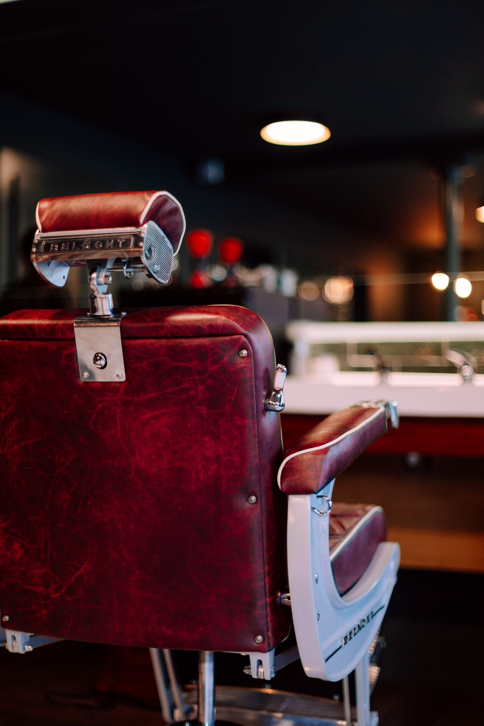 Démonstration : Maison Sénac, fauteuil de barbier vintage