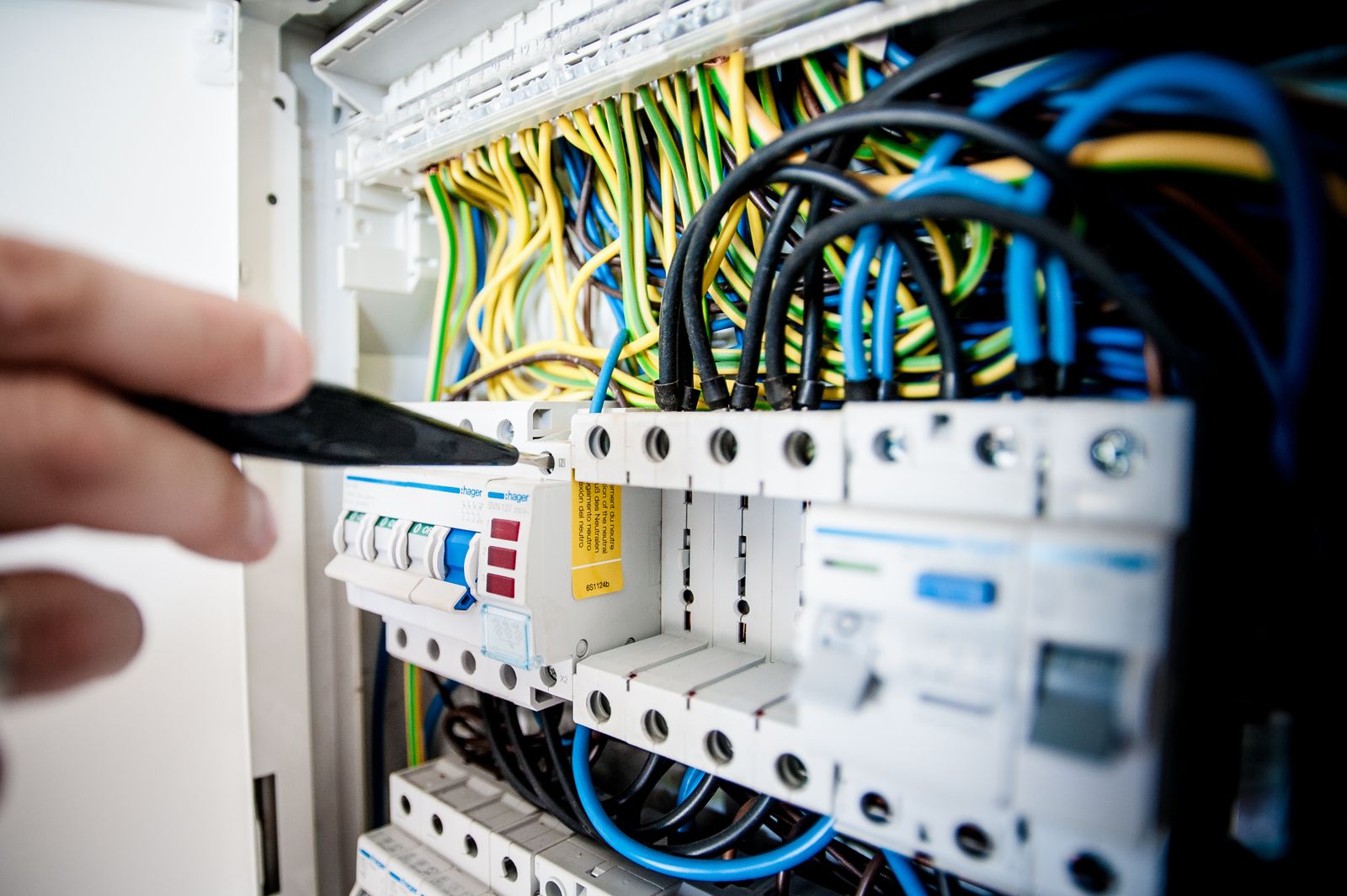 Démonstration : Lartigue Électricité, électricien à Vic-Fezensac